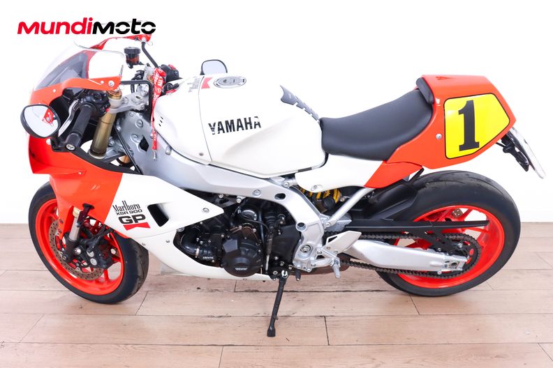 Motorbike image 5