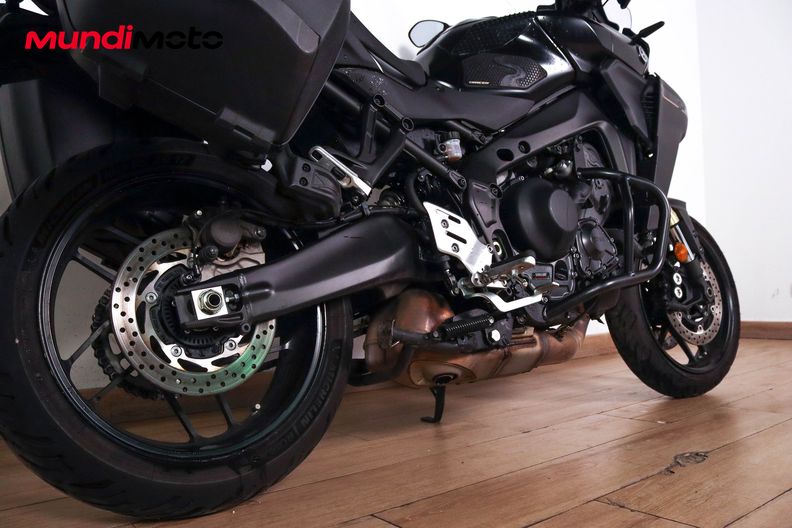 Motorbike image 3