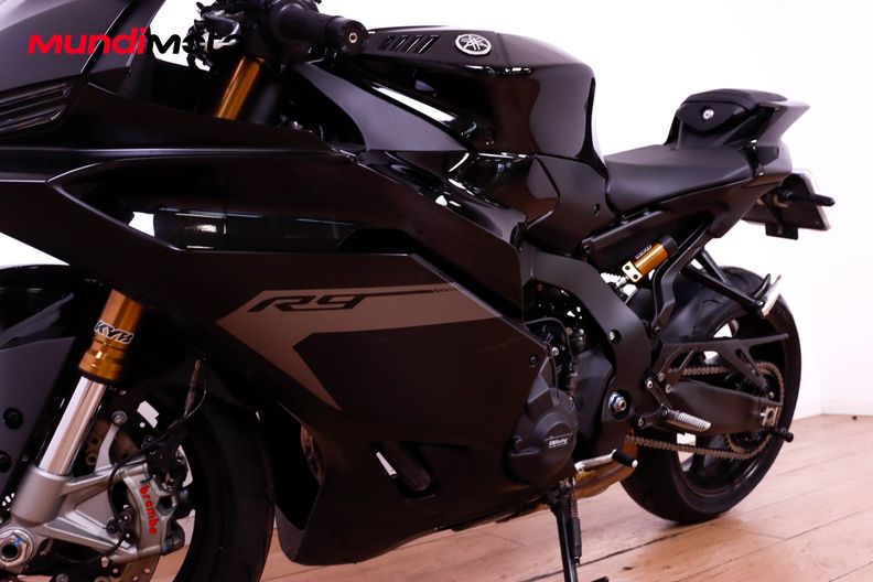 Motorbike image 8