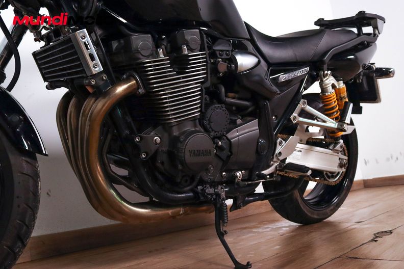 Motorbike image 8