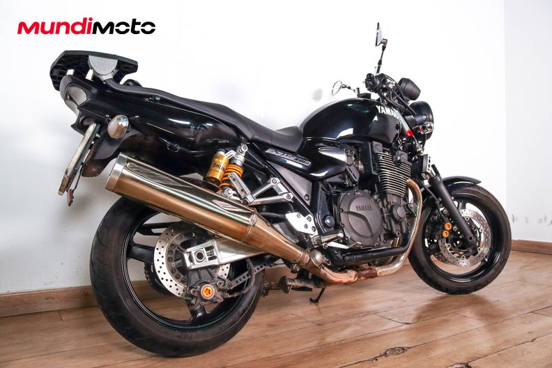 Motorbike image 2