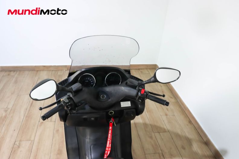 Motorbike image 10