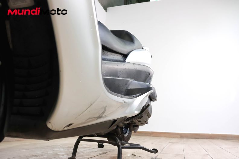Motorbike image 8