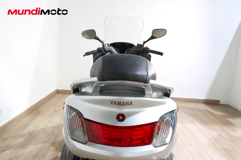 Motorbike image 3