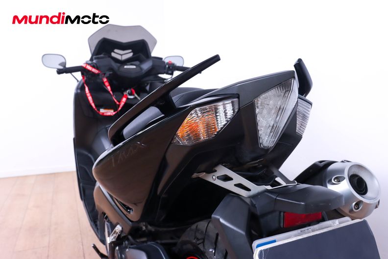 Motorbike image 9