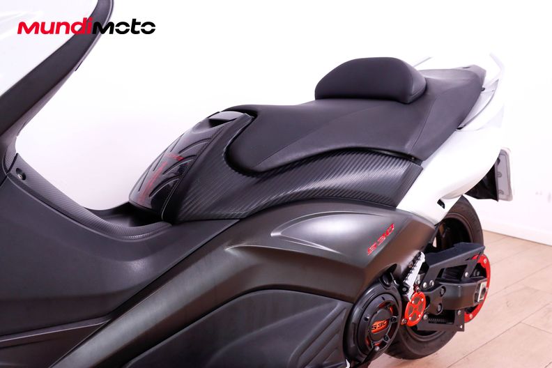 Motorbike image 8