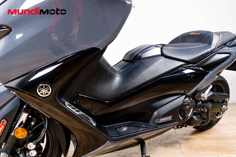 Motorbike image 9