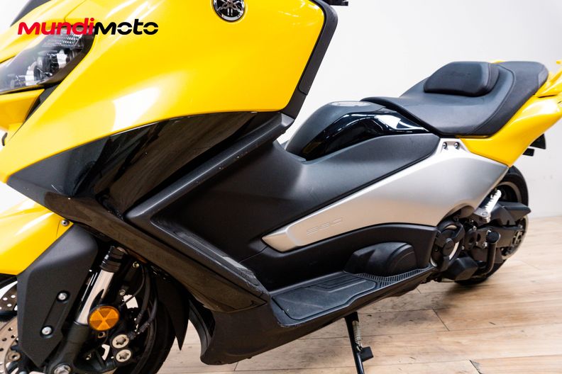 Motorbike image 9