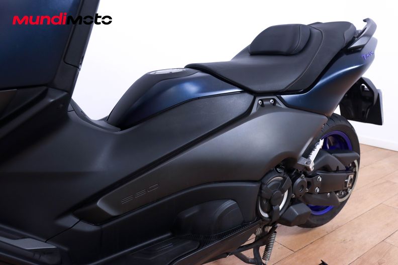Motorbike image 8