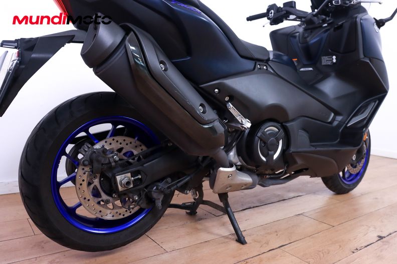 Motorbike image 3