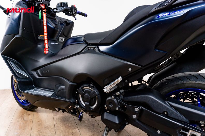 Motorbike image 8