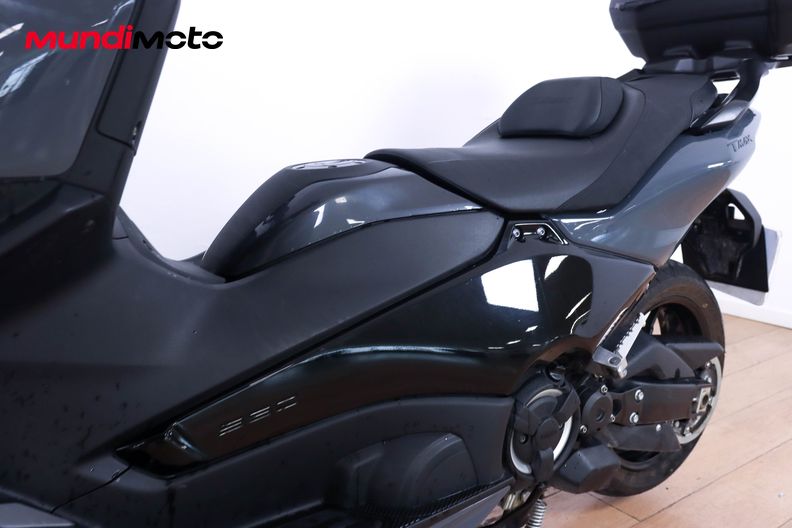 Motorbike image 8
