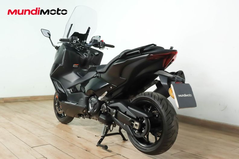 Motorbike image 6