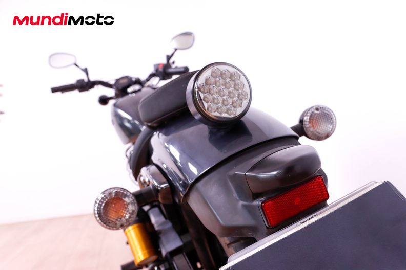 Motorbike image 9