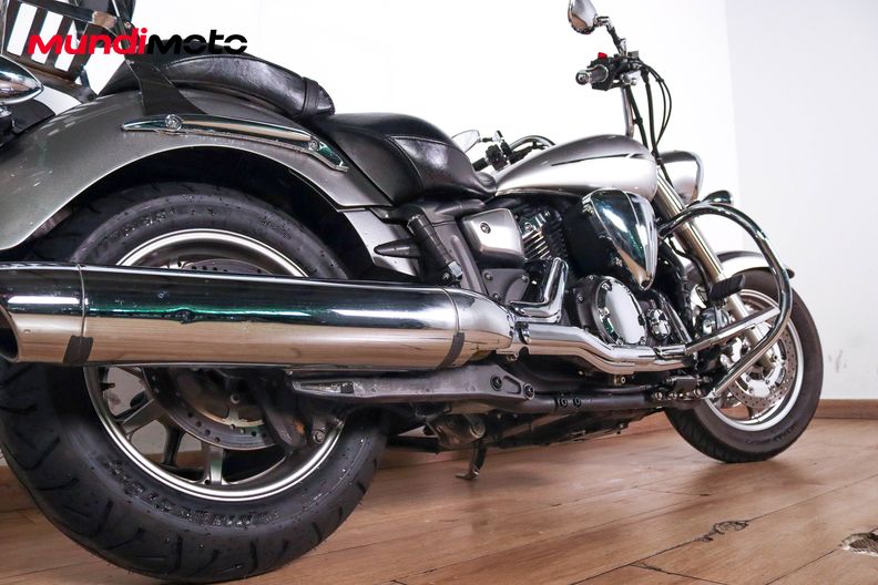 Motorbike image 3