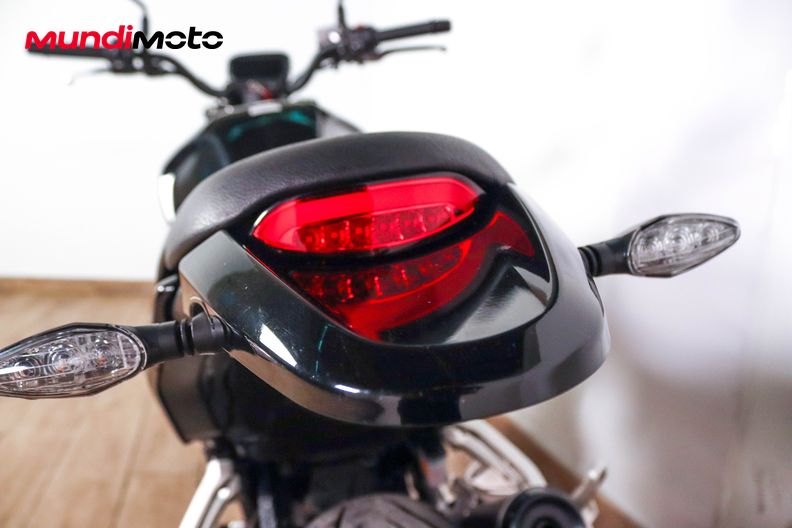 Motorbike image 9