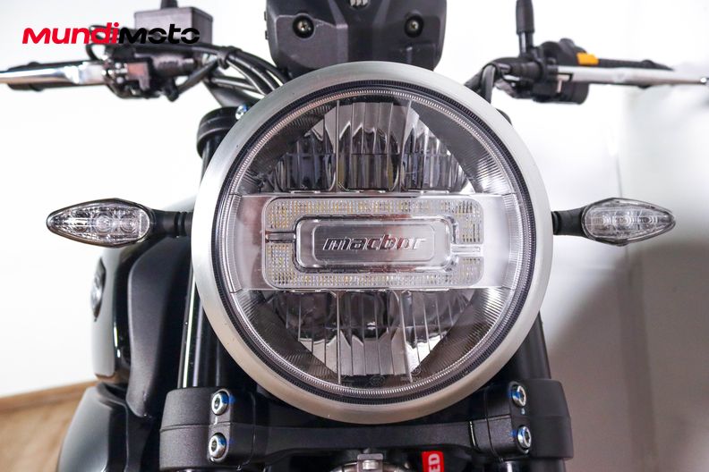 Motorbike image 4