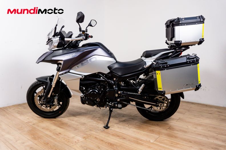 Motorbike image 5