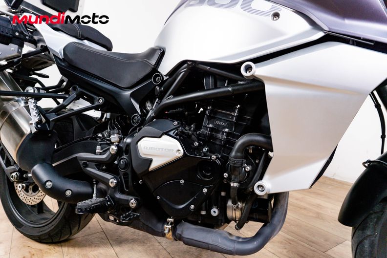 Motorbike image 4