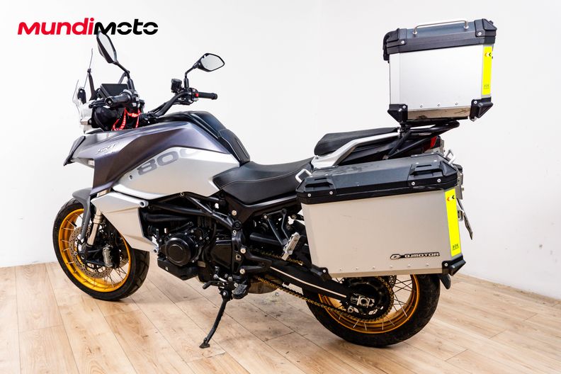 Motorbike image 7