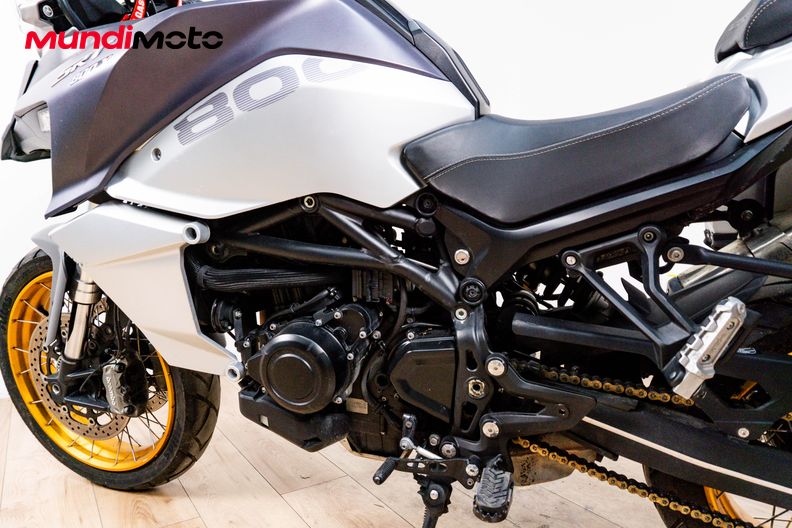 Motorbike image 8