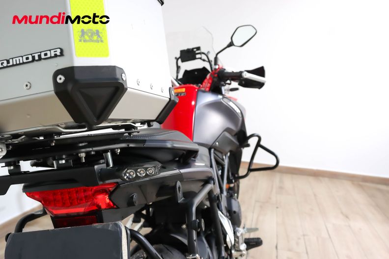 Motorbike image 3
