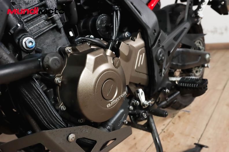 Motorbike image 8
