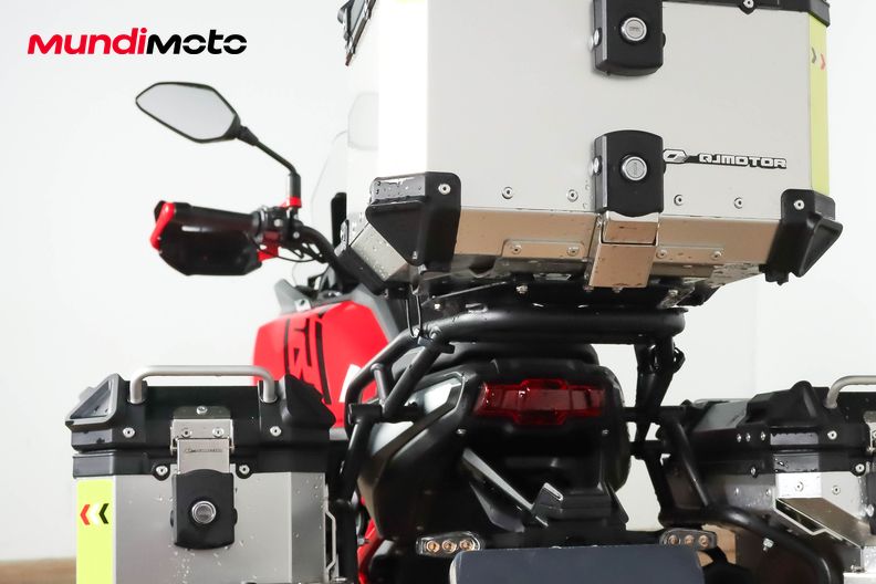 Motorbike image 9