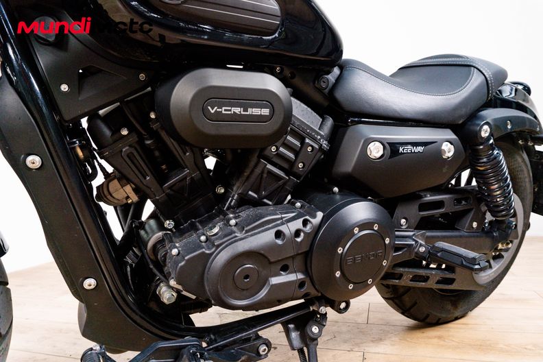 Motorbike image 9