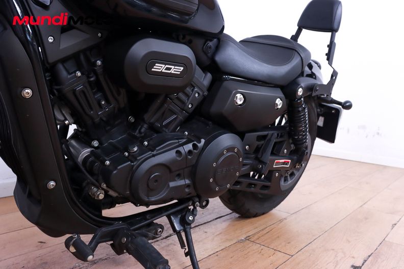 Motorbike image 8