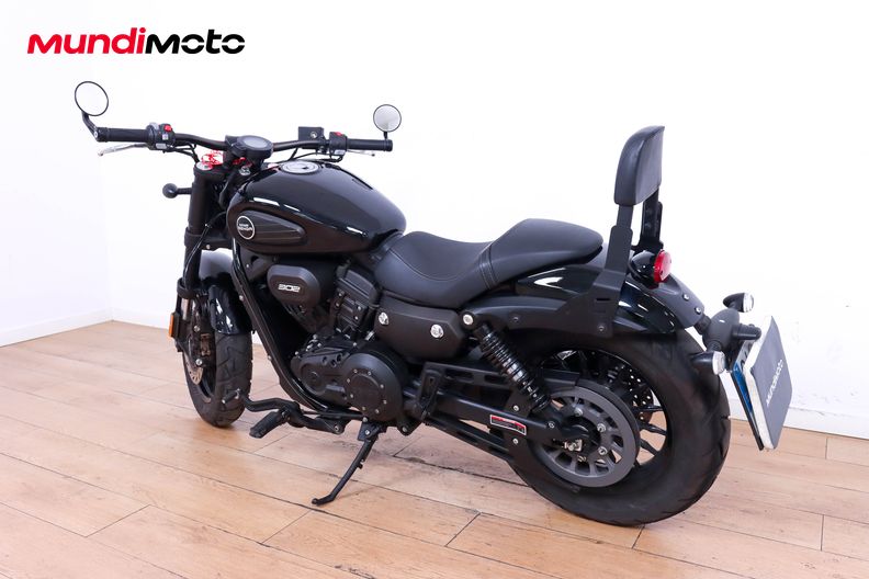 Motorbike image 6