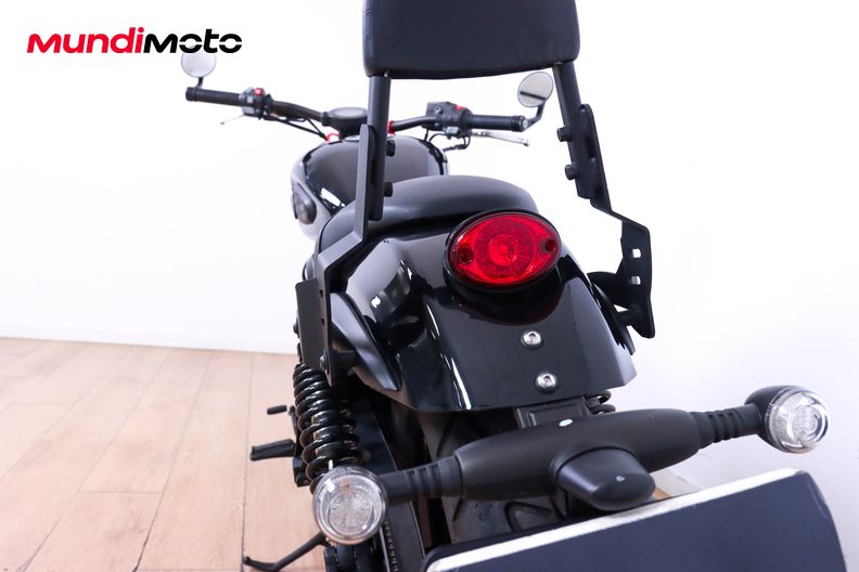 Motorbike image 9
