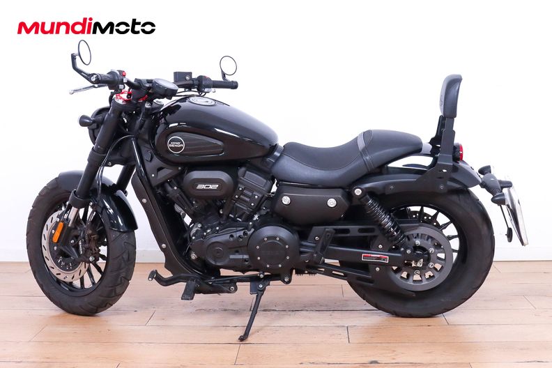 Motorbike image 5