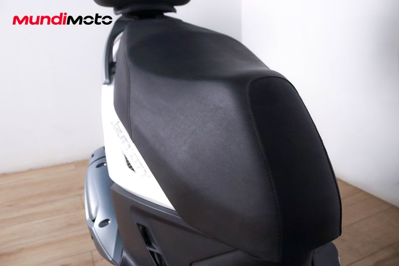 Motorbike image 12