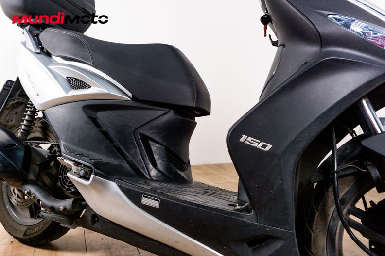 Motorbike image 4