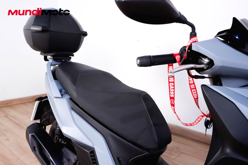Motorbike image 13