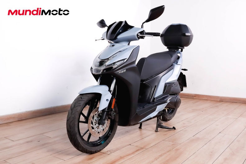 Motorbike image 7