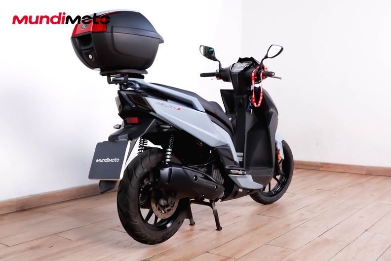 Motorbike image 2