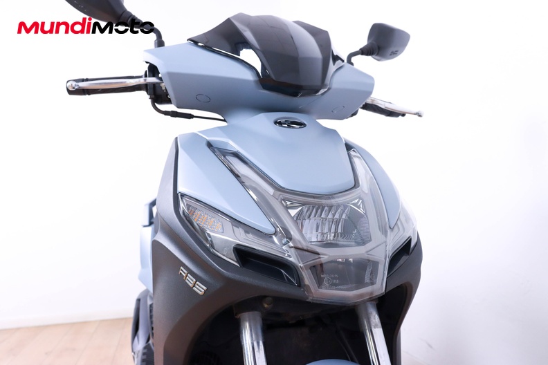 Motorbike image 4