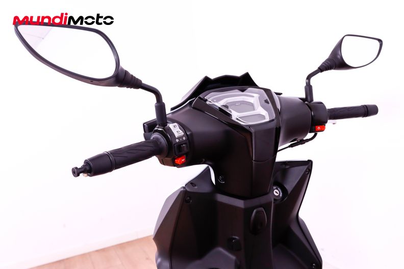 Motorbike image 10