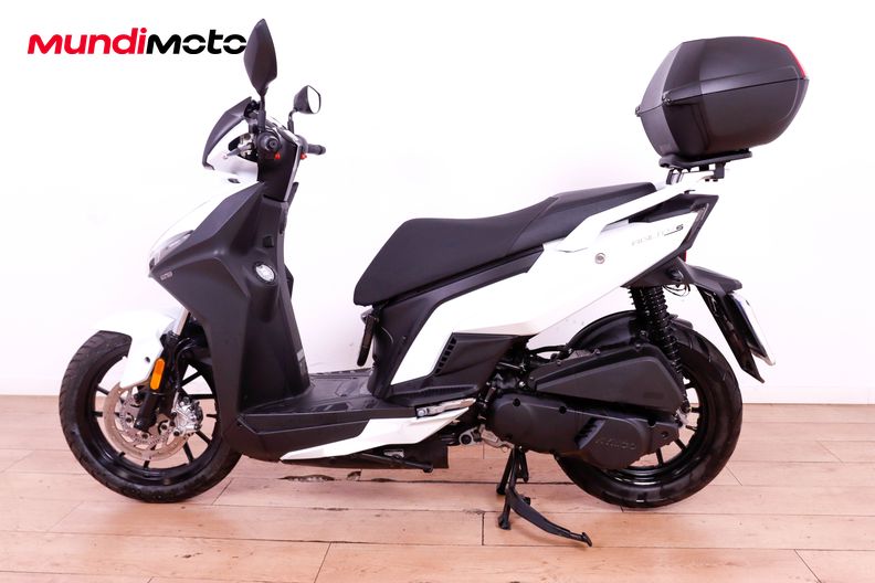 Motorbike image 5