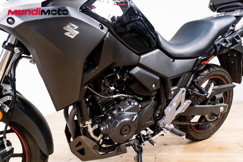 Motorbike image 9