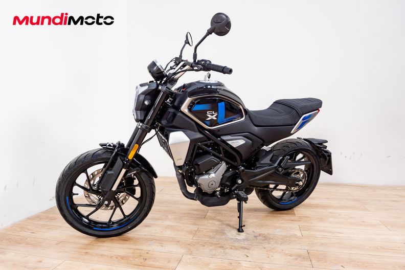 Motorbike image 6