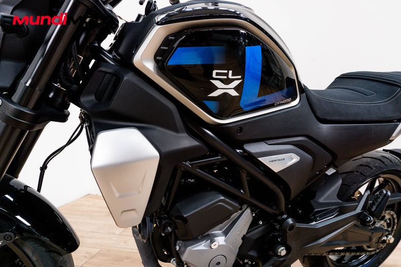 Motorbike image 9