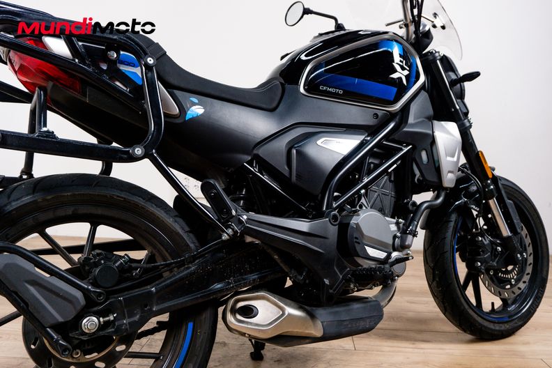 Motorbike image 3