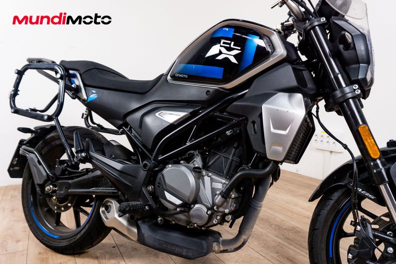 Motorbike image 4