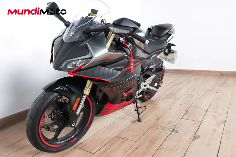 Motorbike image 7