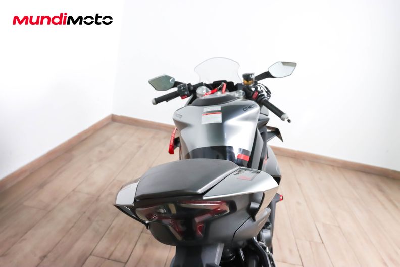 Motorbike image 3