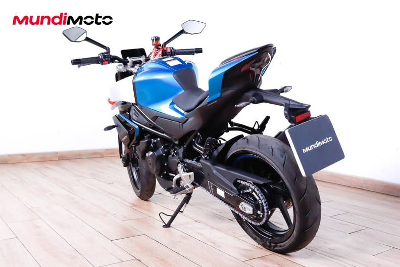 Motorbike image 6