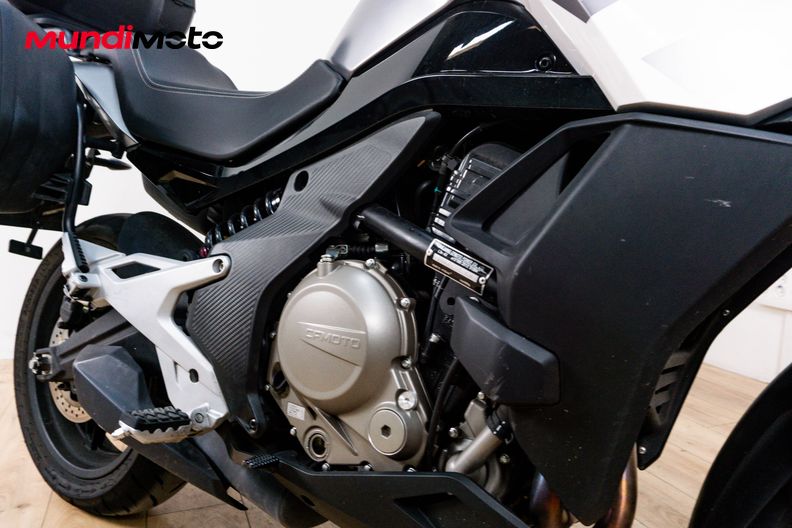 Motorbike image 4